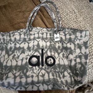 Alo tote bag brand new with tags